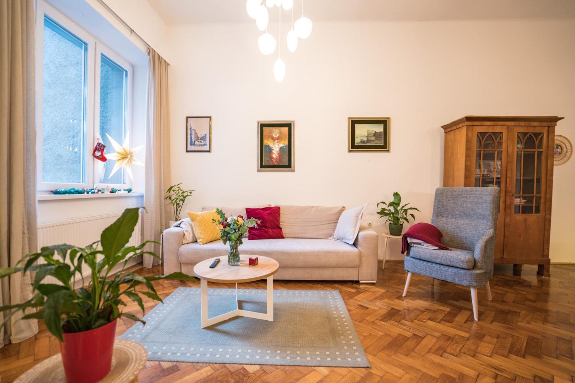 Apartman Iris Загреб Экстерьер фото